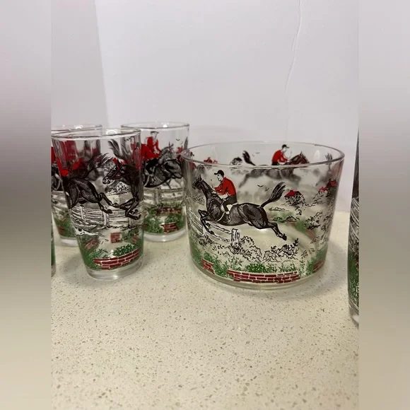 Awesome 1950s MCM Set of 13 Hazel Atlas Equestrian / Hunting Scene Bar Glass Set